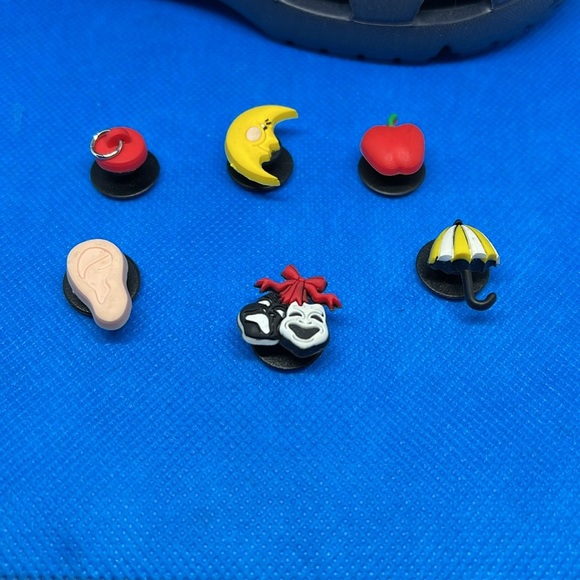 Jibbitz 6 pieces for crocs - Picture 5 of 7
